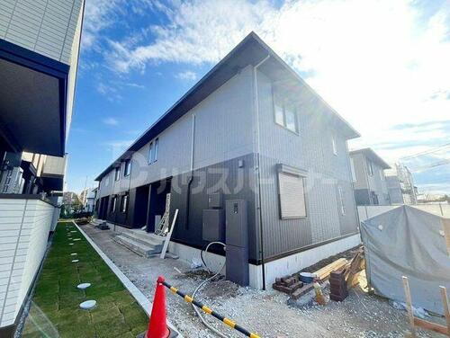 千葉県柏市旭町８丁目  地上2階地下1階建