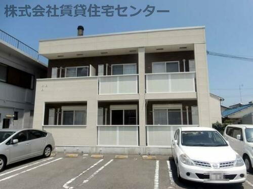 和歌山県和歌山市黒田 2階建