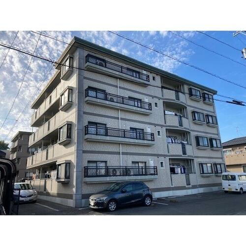 エレガン　パルテール 4階建