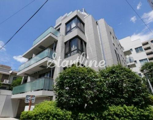 東京都新宿区内藤町 賃貸マンション