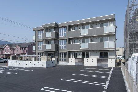 広島県福山市新涯町６丁目 築7年10ヶ月 3階建