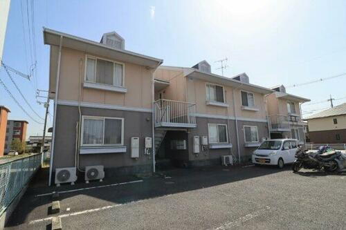 ニューハウジング