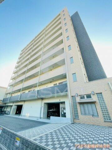 大阪府大阪市北区中津３丁目 10階建