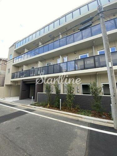 東京都台東区谷中２丁目  4階建