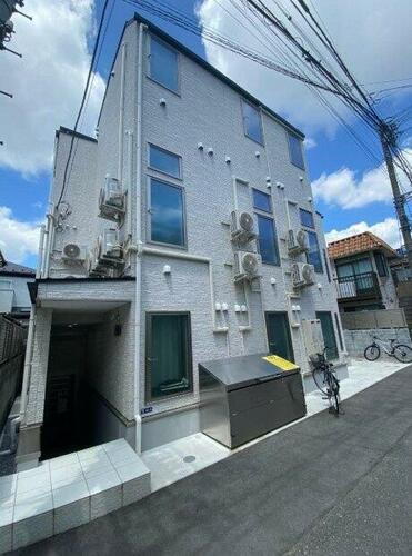 東京都新宿区北新宿３丁目 築4年10ヶ月 地上2階地下1階建