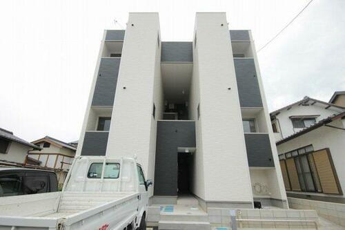 佐賀県鳥栖市田代外町 2階建