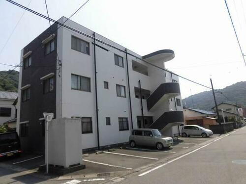 シークレフ 3階建