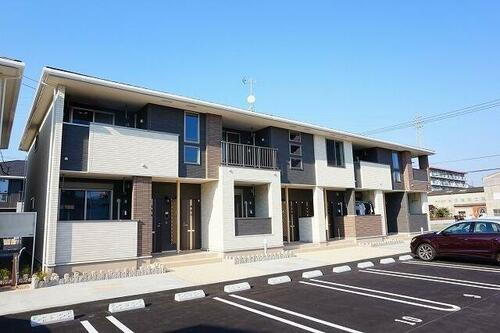 香川県高松市木太町 2階建