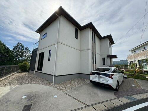 愛知県みよし市黒笹山手 賃貸一戸建て