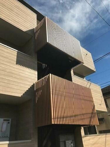 Ｌａｔｔｅ　Ｍａｒｅ 3階建