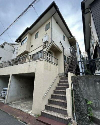 神奈川県横浜市神奈川区六角橋４丁目 賃貸アパート