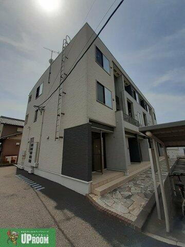 セントヒルズ・プレミエ 3階建