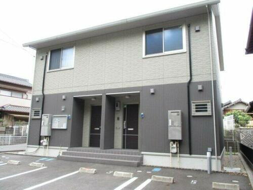 愛知県岡崎市羽根町字小豆坂 テラスハウス