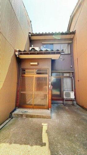 富山県高岡市大鋸屋町 賃貸一戸建て