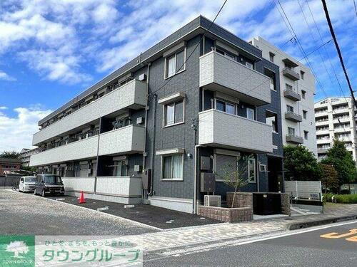 埼玉県草加市中央２丁目 築2年1ヶ月 3階建