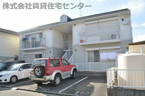 和歌山県和歌山市井辺 2階建
