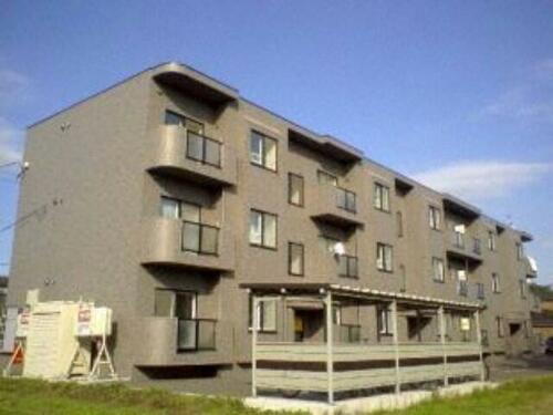 北海道札幌市北区篠路三条２丁目 賃貸マンション