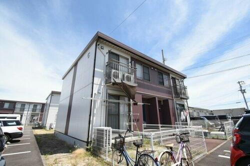 香川県高松市春日町 テラスハウス