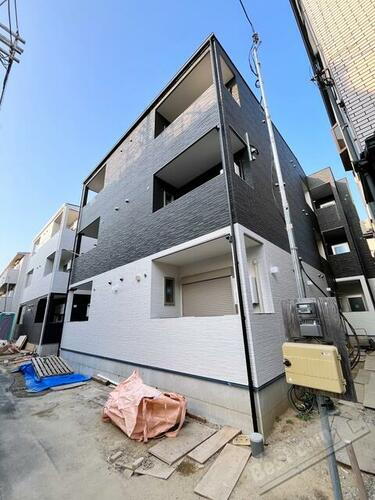 大阪府大阪市平野区喜連３丁目  3階建