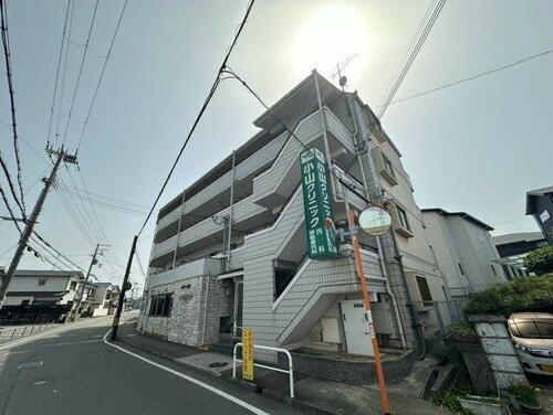 レジデンシアモンティークロ 4階建