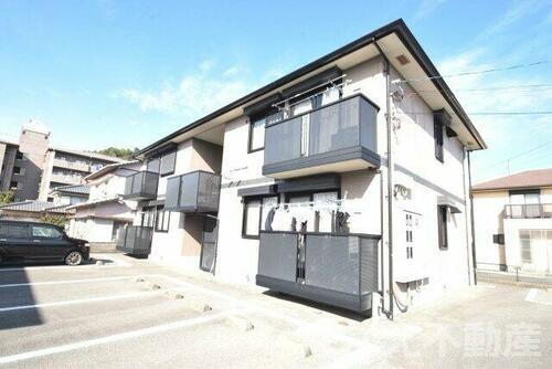 徳島県阿南市見能林町志んじやく 賃貸アパート