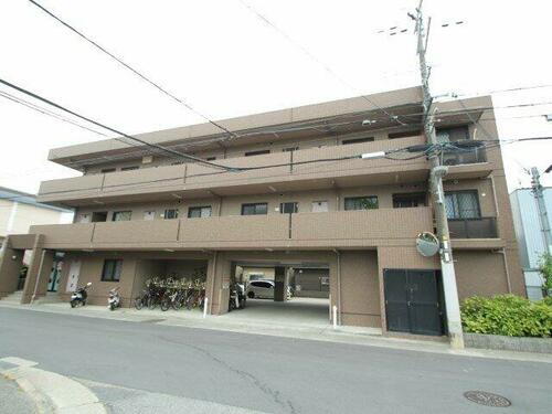 ハーティス宝塚 3階建