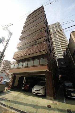 大阪府大阪市北区本庄東１丁目 4階建