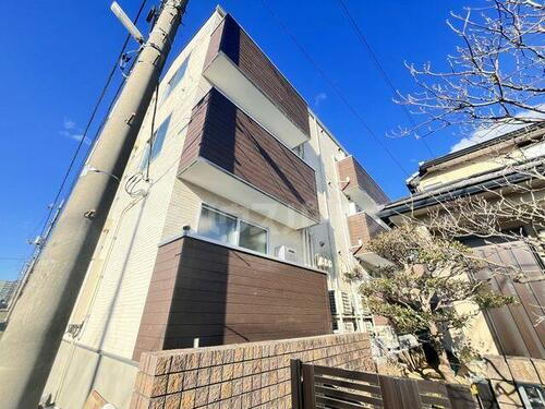 千葉県松戸市日暮４丁目 3階建 築1年未満