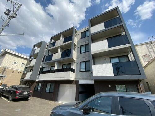 北海道札幌市中央区北十三条西１５丁目 賃貸マンション