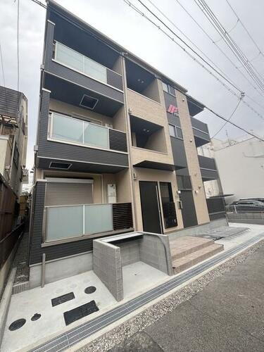 兵庫県尼崎市北大物町  3階建