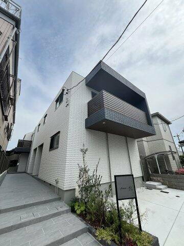 東京都大田区東馬込１丁目 2階建 