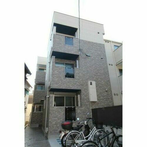 兵庫県尼崎市塚口本町３丁目 築3年6ヶ月 3階建