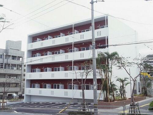 レオパレス小禄當間