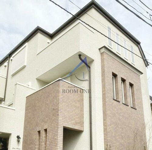 東京都新宿区高田馬場１丁目 築3年10ヶ月 3階建