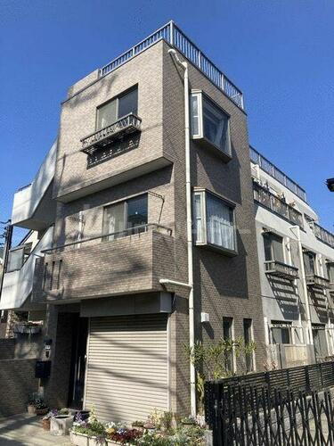 千葉県市川市新田２丁目 賃貸マンション