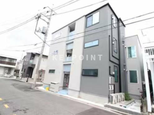 東京都板橋区三園１丁目 3階建