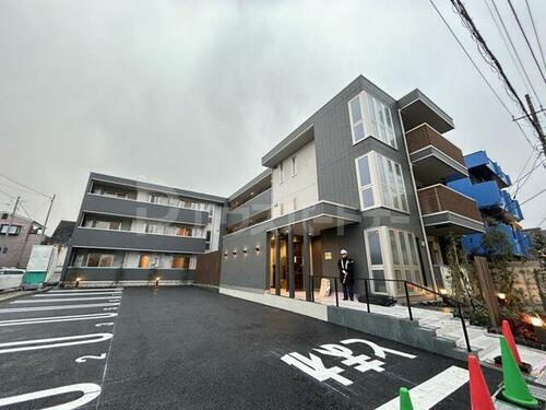 千葉県松戸市六実４丁目 3階建 築1年12ヶ月