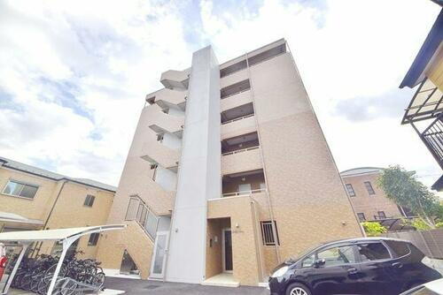 埼玉県川口市本町１丁目 築7年10ヶ月 6階建