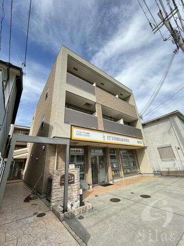 大阪府堺市堺区西湊町６丁 築14年10ヶ月 3階建