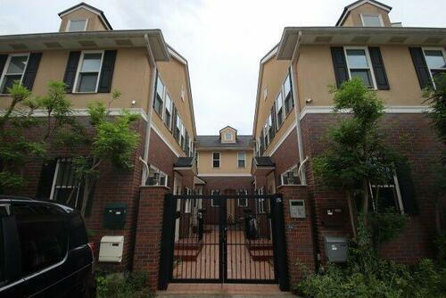 愛知県名古屋市東区筒井３丁目 タウンハウス