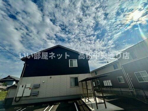 香川県綾歌郡宇多津町大字東分 賃貸アパート