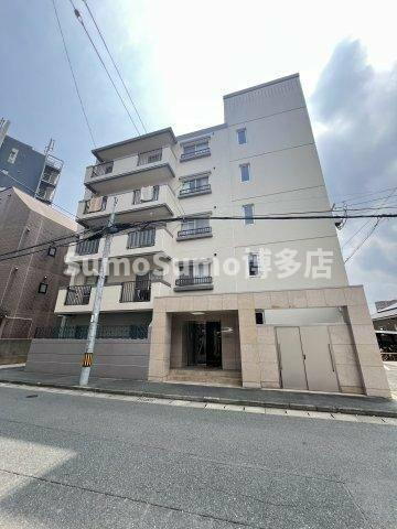 福岡県福岡市早良区百道２丁目 5階建