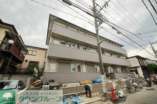 埼玉県さいたま市中央区上落合３丁目 3階建 築6年7ヶ月