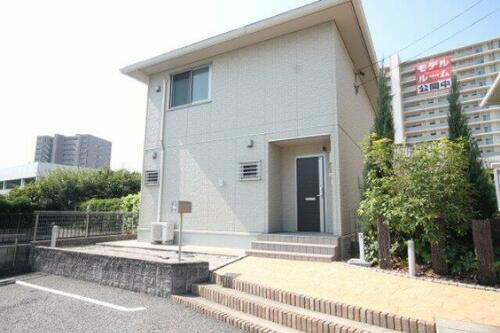 愛知県岡崎市上六名３丁目 賃貸アパート