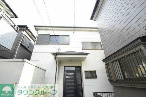 埼玉県北足立郡伊奈町栄３丁目 築31年4ヶ月 2階建