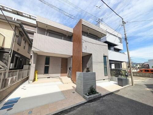 ＭＡＩＳＯＮ　ＤＥ　ＬＡ　ＰＡＩＸ