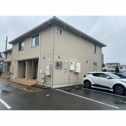 兵庫県西宮市荒木町 築11年8ヶ月 2階建