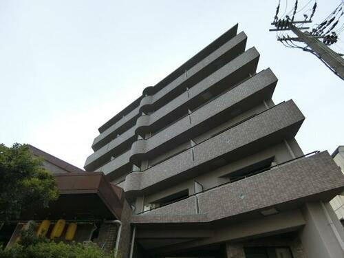 大阪府茨木市総持寺駅前町 7階建