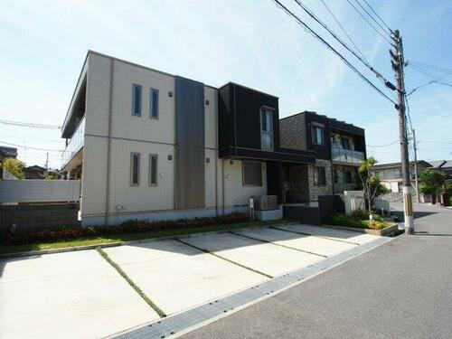 Ｅｃｒａｃｉｅ 2階建