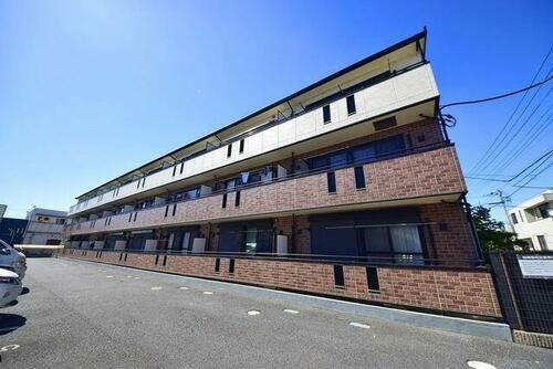 埼玉県越谷市蒲生旭町 3階建 築21年10ヶ月